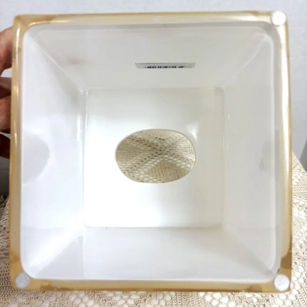 * Hotel Collection Square Cream  Acryllic Lucite Tissue Box 80’s – 90’s Vintage